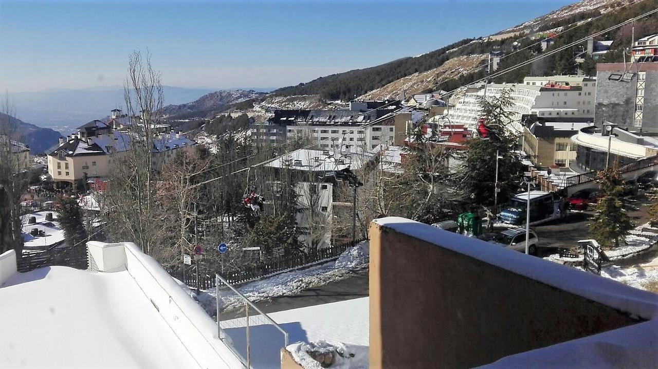 סיירה נבדה Todosierranevada Zona Baja - Edificio Alhambra - Junto A Los Telecabinas מראה חיצוני תמונה